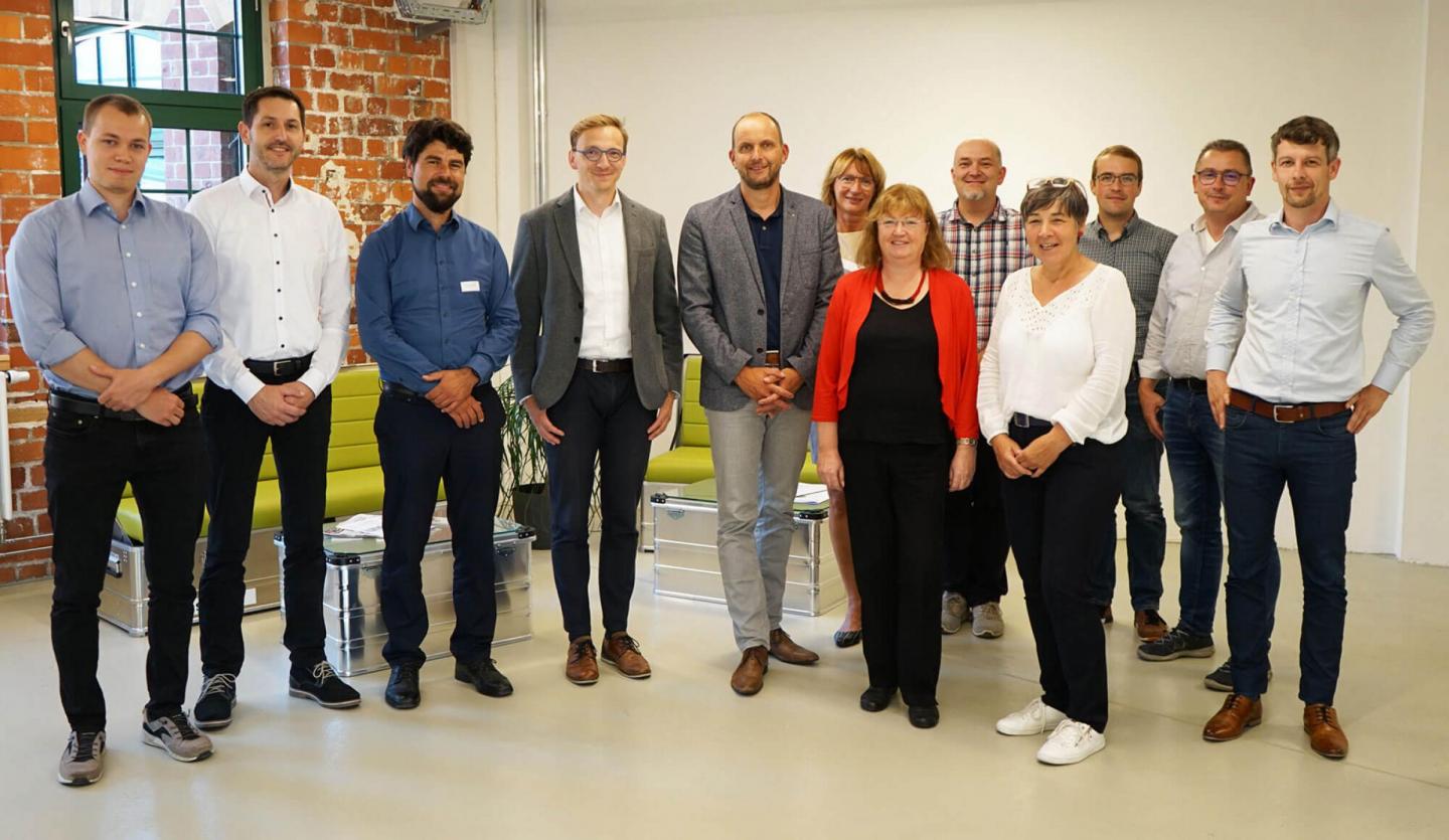 Die Teilnehmer des Forschungsprojekts WIRksam beim Kick-Off-Meeting in Zittau